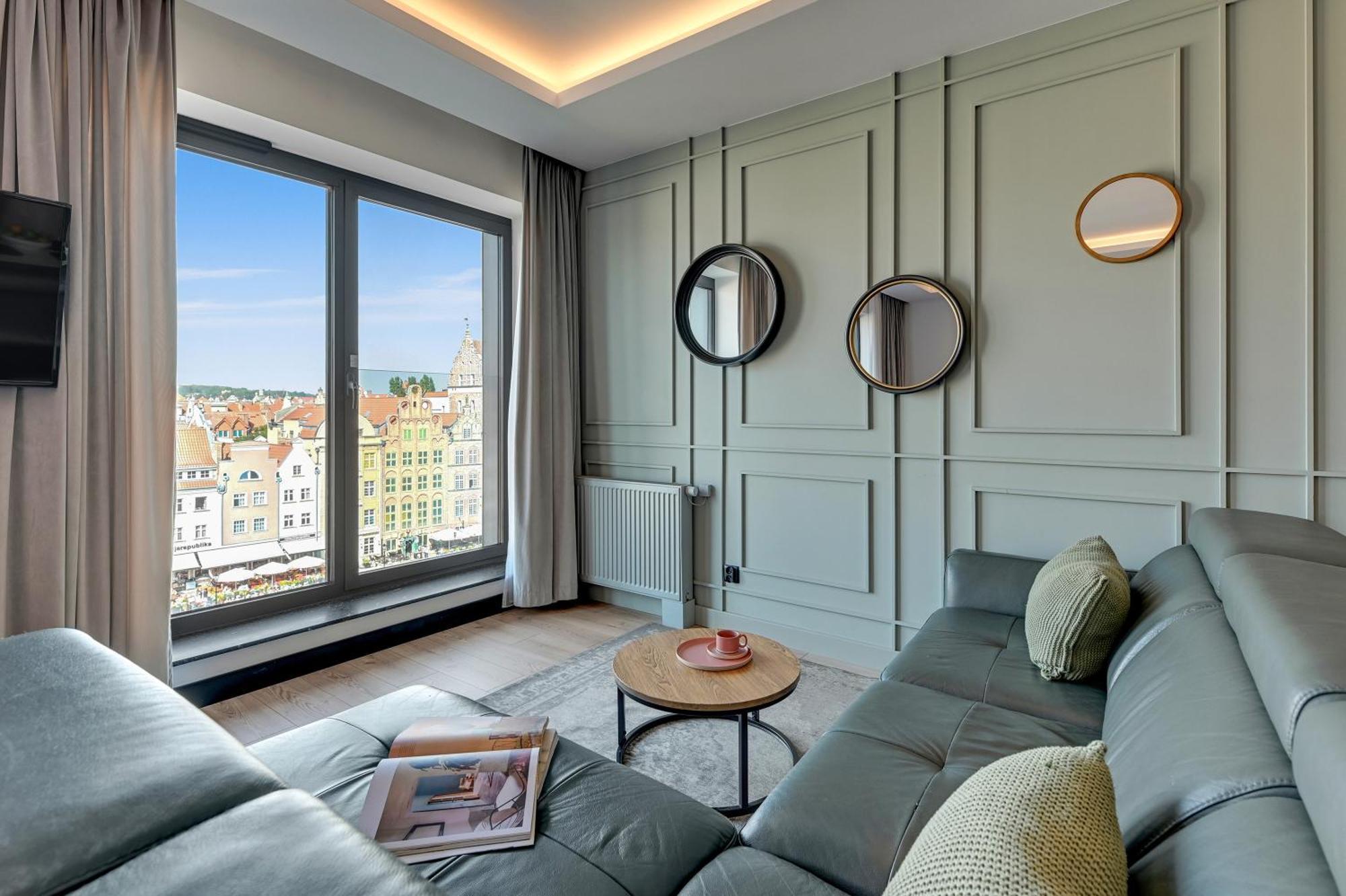 Deo Plaza Premium Suites, Riverside & Radisson By Downtown * Гданськ
