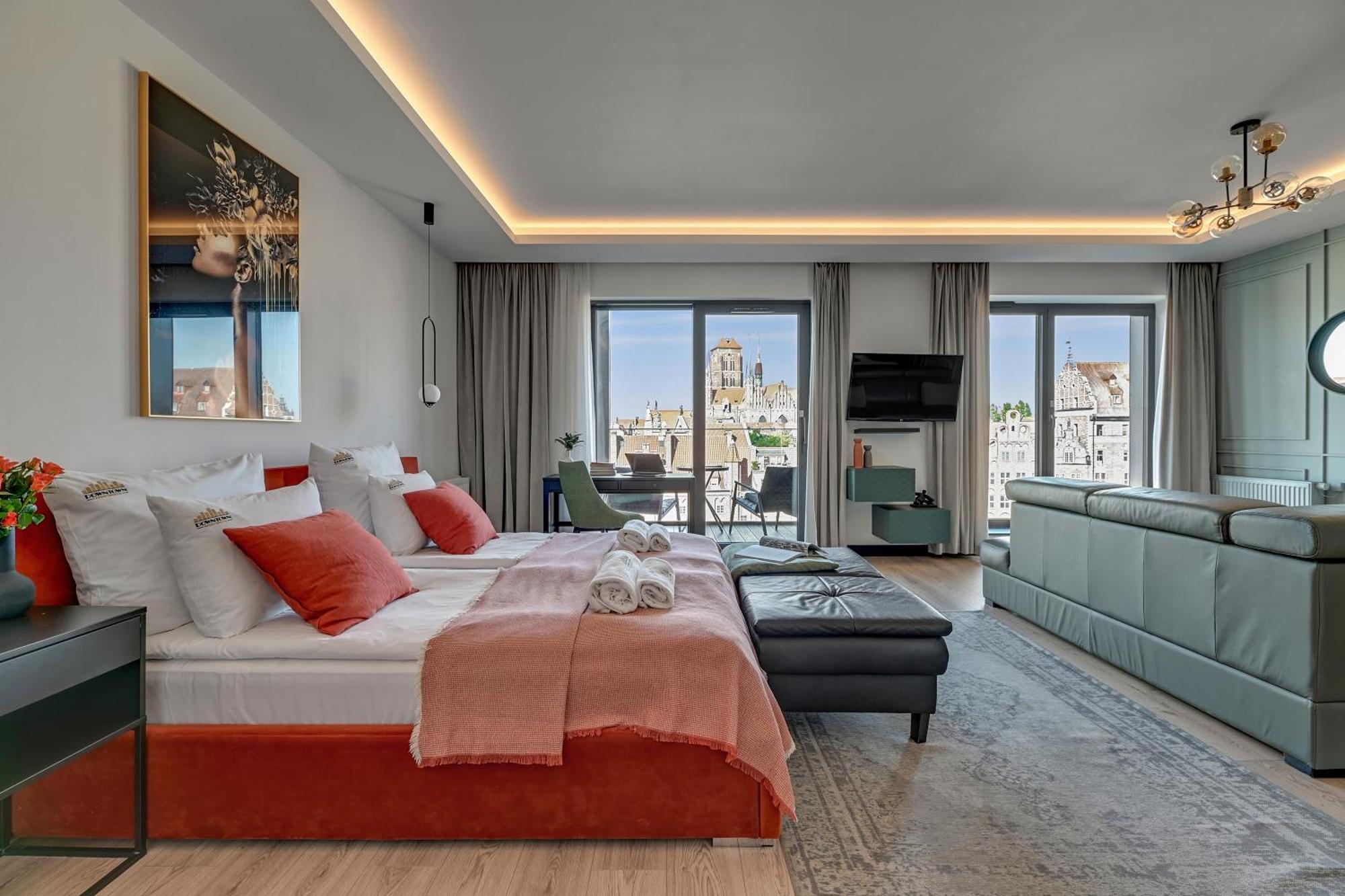 Апартаменти Deo Plaza Premium Suites, Riverside & Radisson By Downtown *